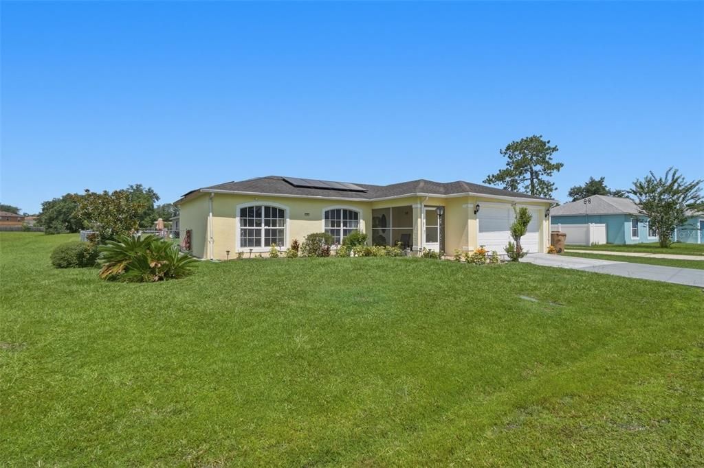 For Sale: $289,999 (3 beds, 2 baths, 1425 Square Feet)