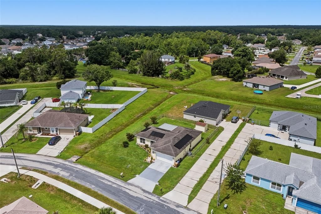 For Sale: $289,999 (3 beds, 2 baths, 1425 Square Feet)