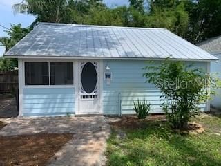 For Rent: $1,300 (1 beds, 1 baths, 800 Square Feet)