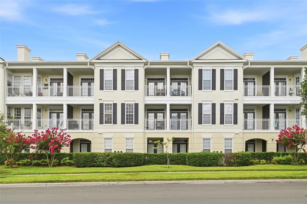 For Sale: $319,000 (2 beds, 1 baths, 1066 Square Feet)