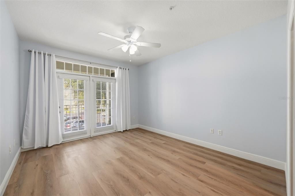 For Sale: $319,000 (2 beds, 1 baths, 1066 Square Feet)