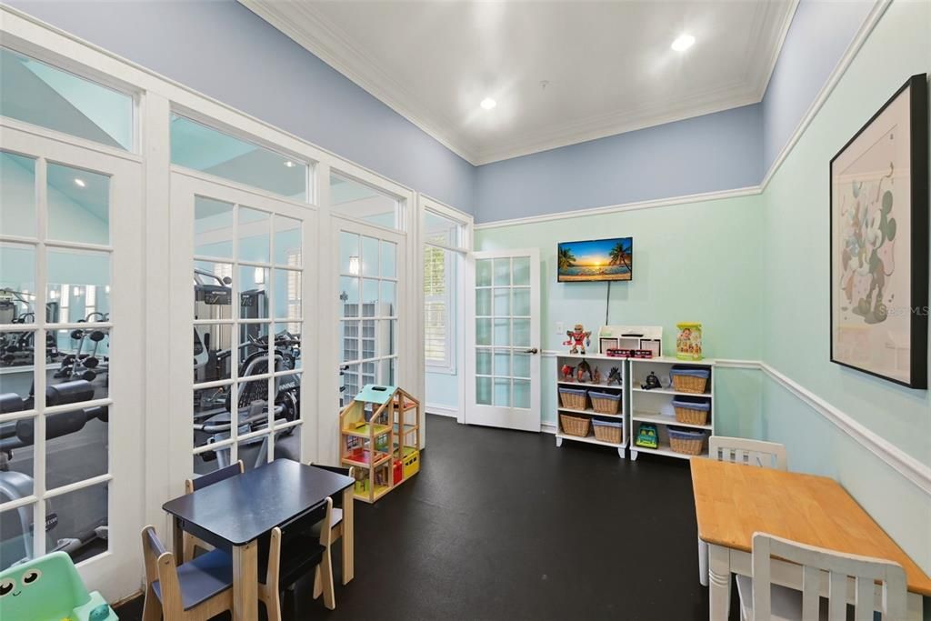For Sale: $319,000 (2 beds, 1 baths, 1066 Square Feet)