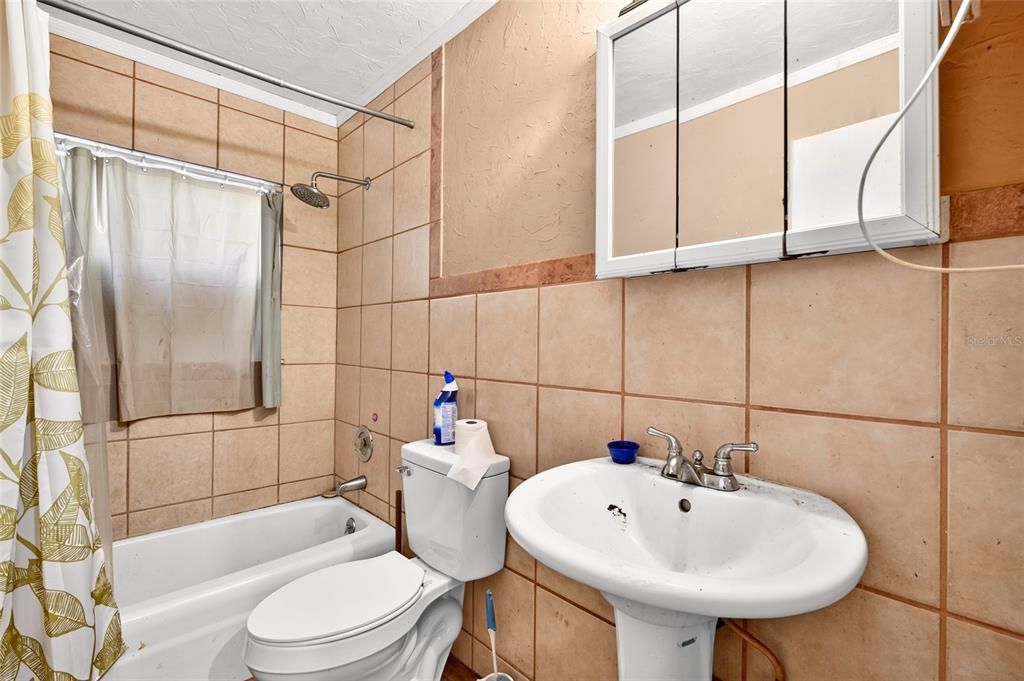 En Venta: $106,000 (2 camas, 1 baños, 1329 Pies cuadrados)
