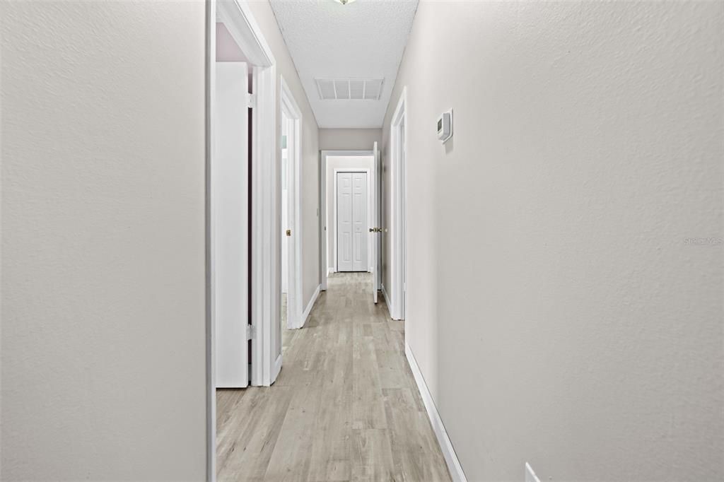 На продажу: $349,000 (3 спален, 2 ванн, 1388 Квадратных фут)