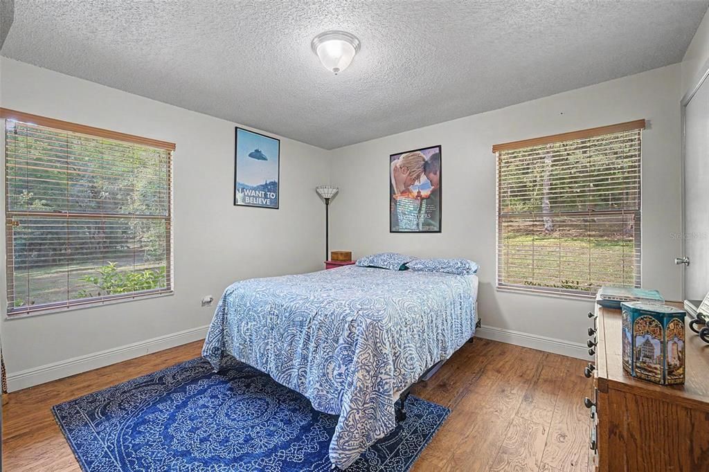 En Venta: $549,000 (3 camas, 3 baños, 2145 Pies cuadrados)