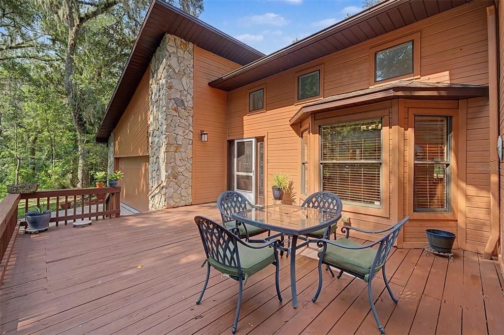 En Venta: $549,000 (3 camas, 3 baños, 2145 Pies cuadrados)