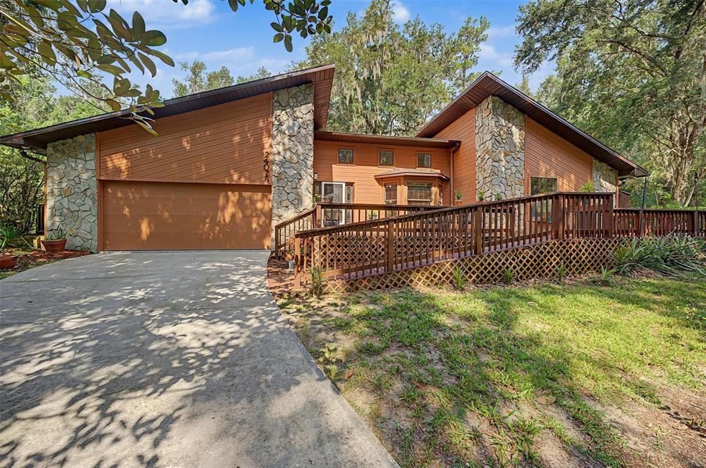 En Venta: $549,000 (3 camas, 3 baños, 2145 Pies cuadrados)