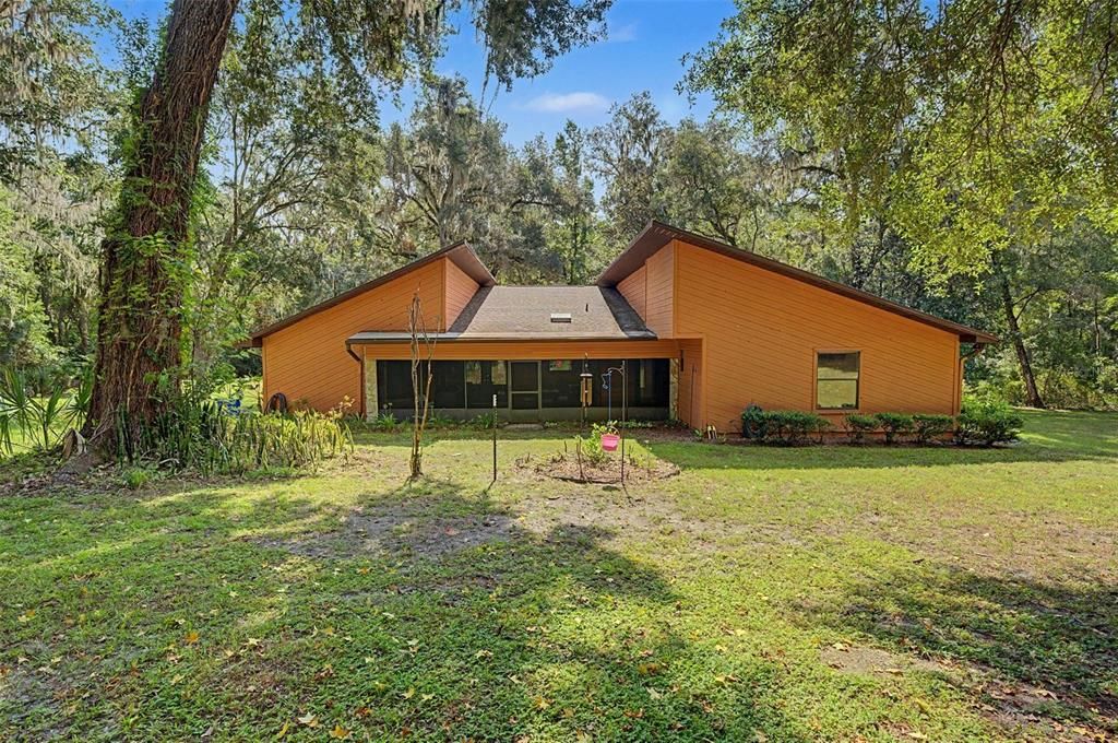 En Venta: $549,000 (3 camas, 3 baños, 2145 Pies cuadrados)