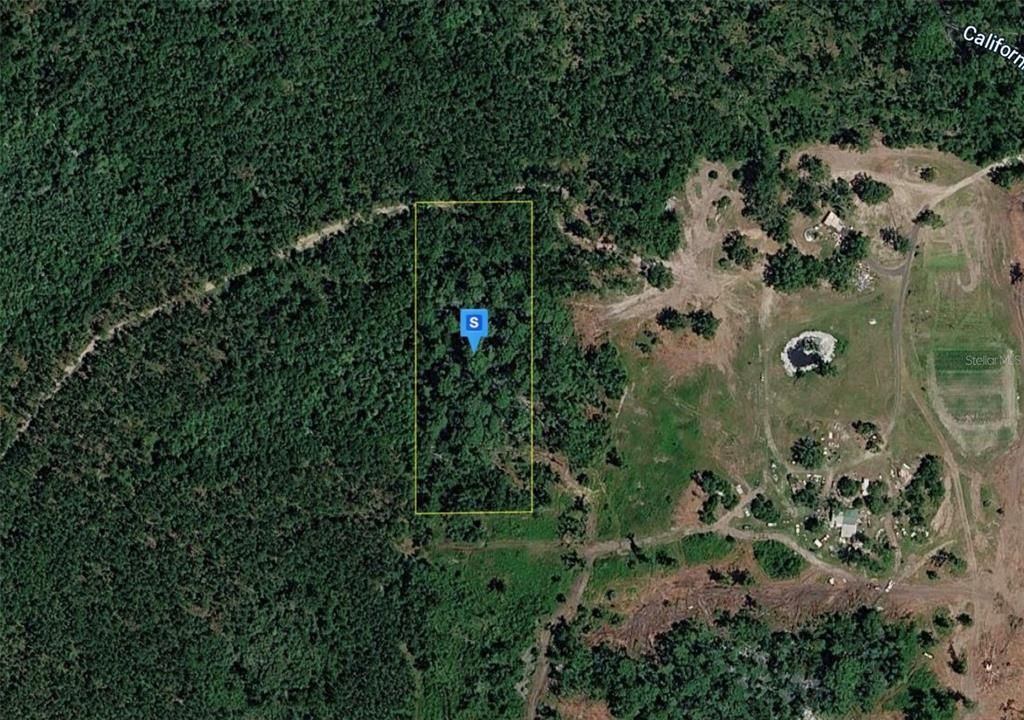 На продажу: $25,999 (2.97 acres)