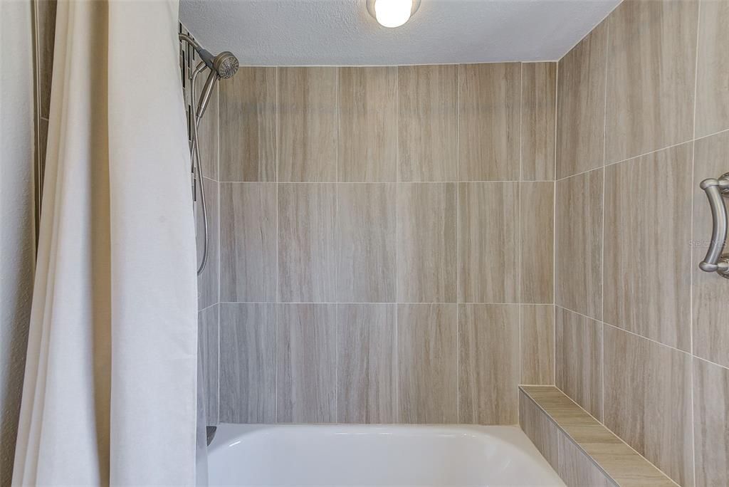 For Sale: $409,500 (3 beds, 2 baths, 1835 Square Feet)