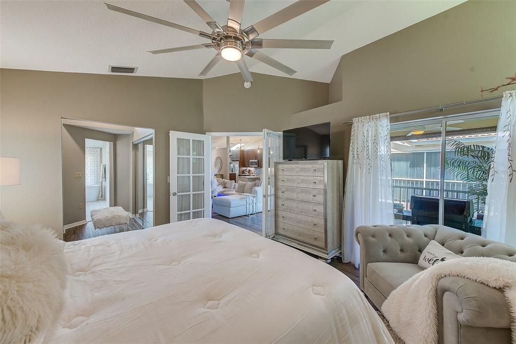 For Sale: $409,500 (3 beds, 2 baths, 1835 Square Feet)