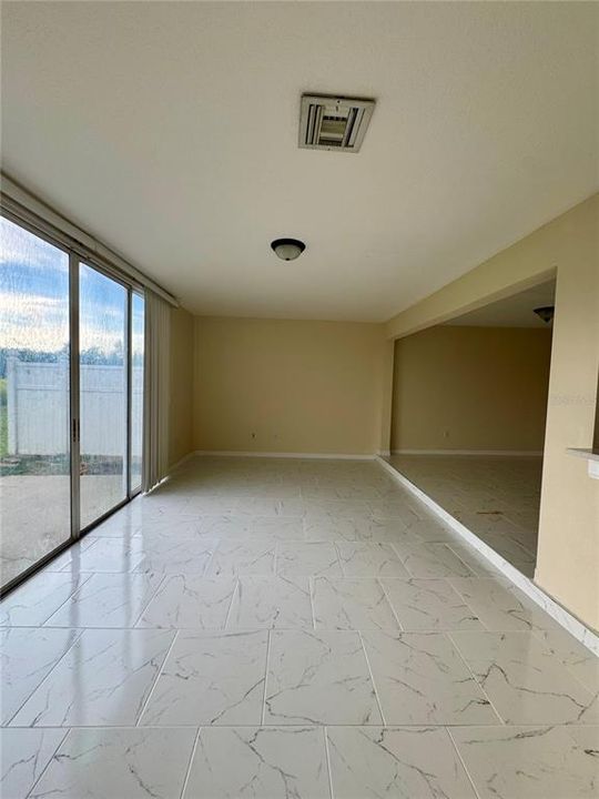 En Renta: $1,600 (3 camas, 2 baños, 1748 Pies cuadrados)