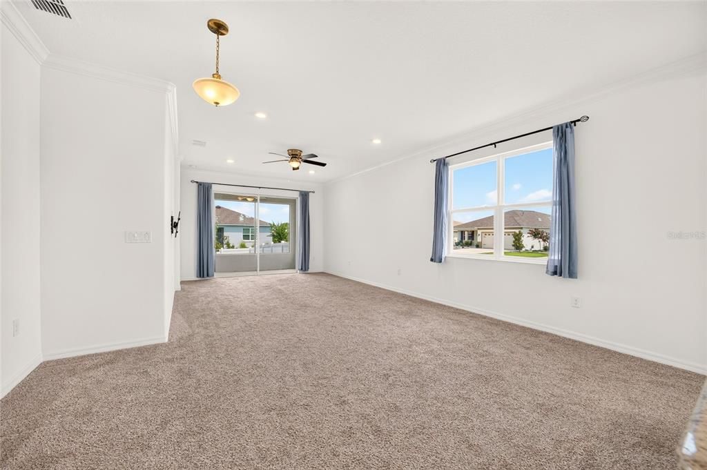 For Sale: $259,900 (2 beds, 2 baths, 1344 Square Feet)