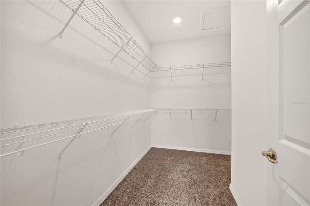 For Sale: $259,900 (2 beds, 2 baths, 1344 Square Feet)