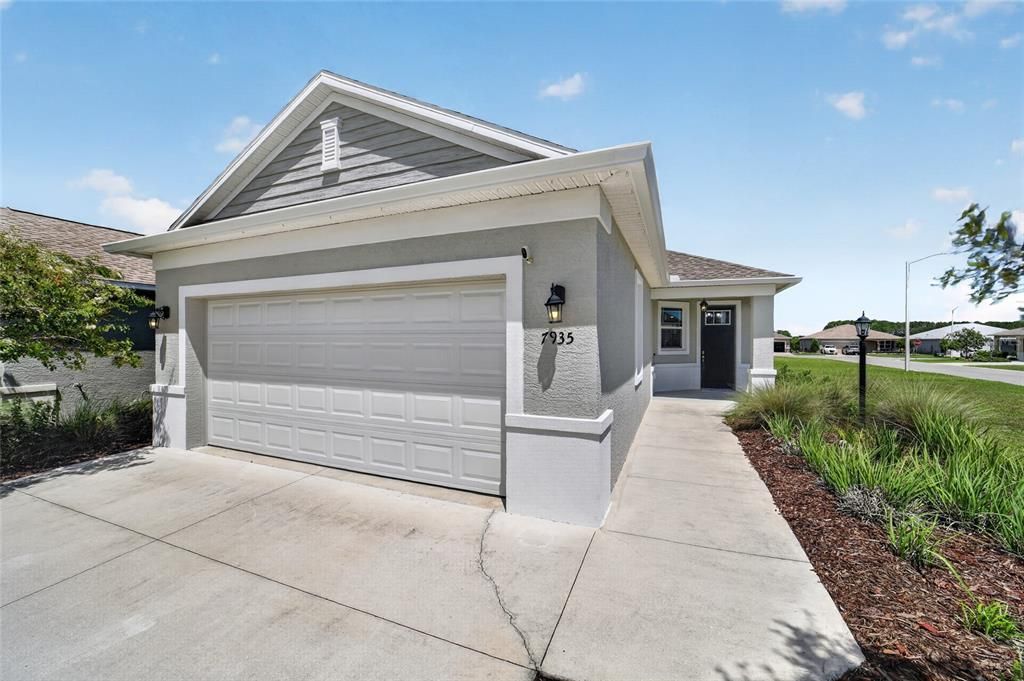 For Sale: $259,900 (2 beds, 2 baths, 1344 Square Feet)