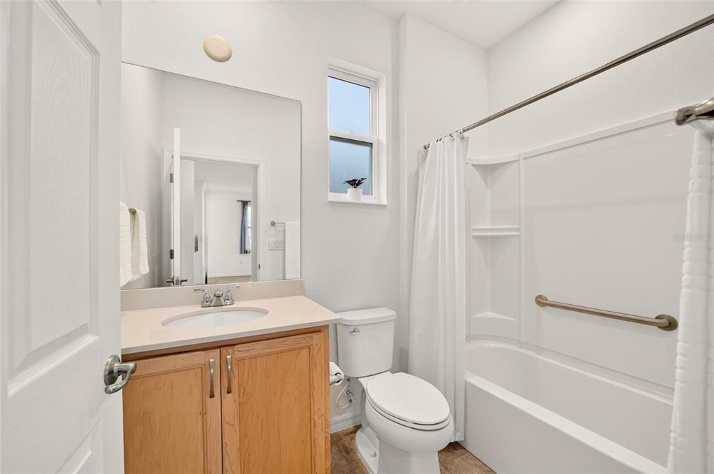 For Sale: $259,900 (2 beds, 2 baths, 1344 Square Feet)
