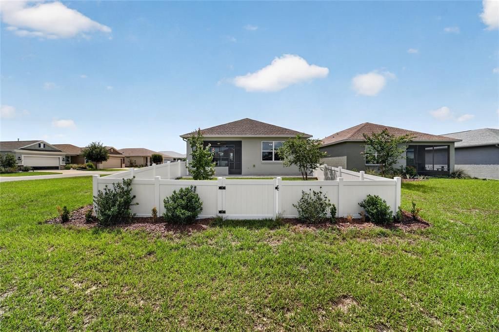 For Sale: $259,900 (2 beds, 2 baths, 1344 Square Feet)