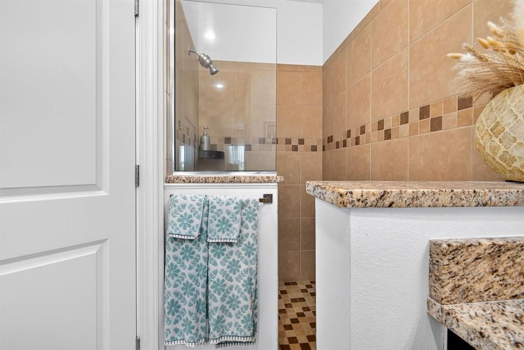 На продажу: $539,000 (2 спален, 2 ванн, 1525 Квадратных фут)