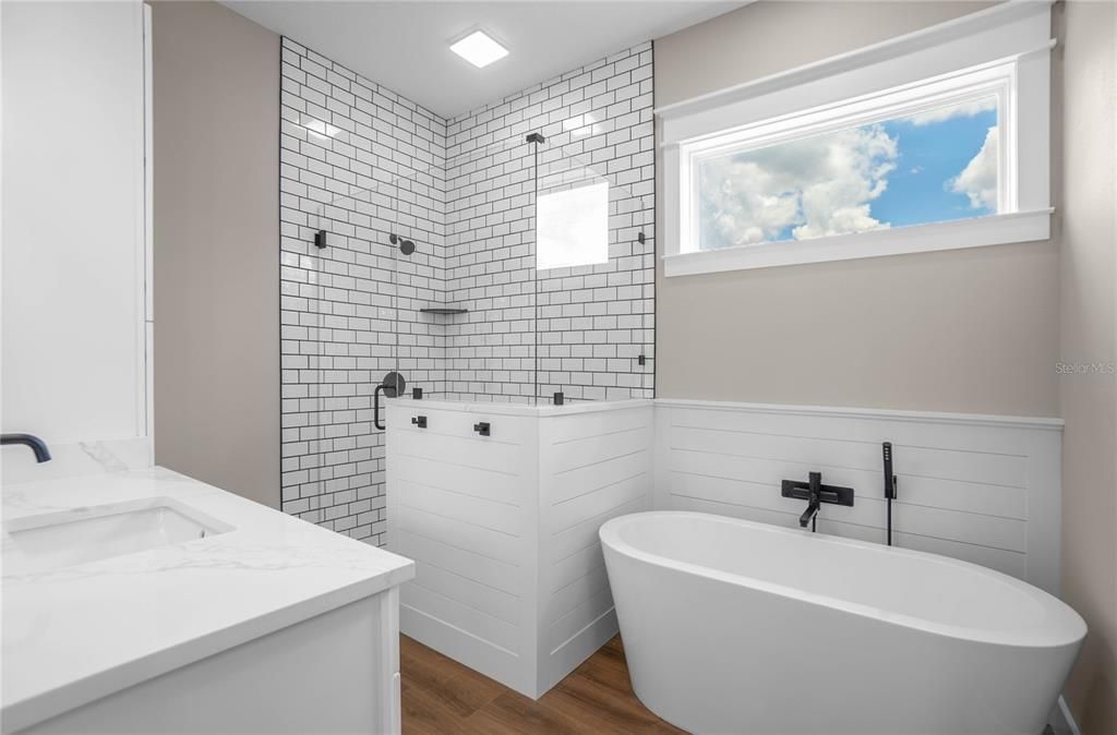 For Sale: $389,000 (3 beds, 2 baths, 1688 Square Feet)