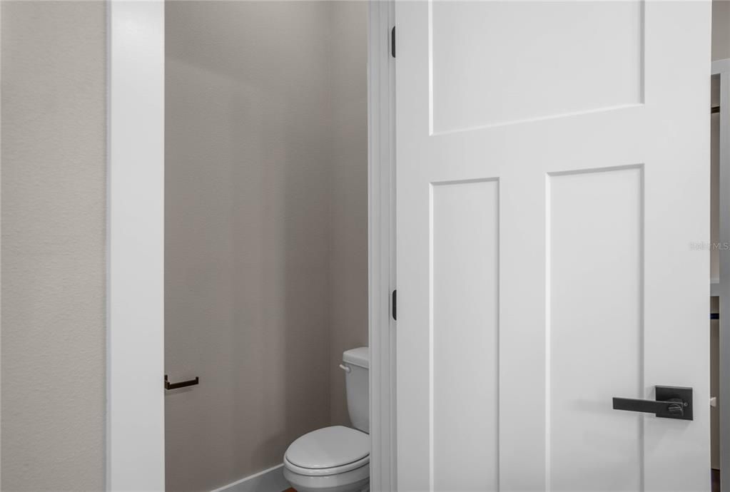 For Sale: $389,000 (3 beds, 2 baths, 1688 Square Feet)