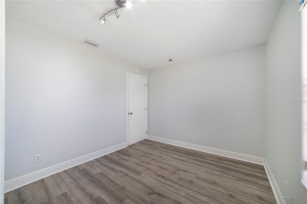 En Venta: $295,000 (3 camas, 2 baños, 1282 Pies cuadrados)