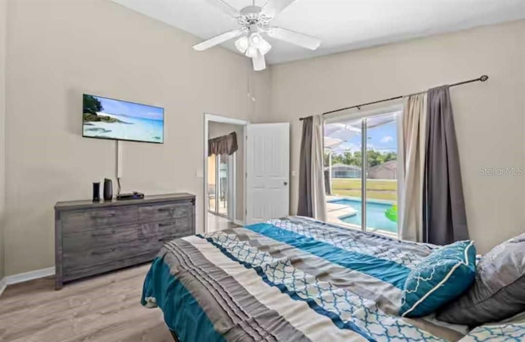 На продажу: $385,999 (4 спален, 3 ванн, 1731 Квадратных фут)
