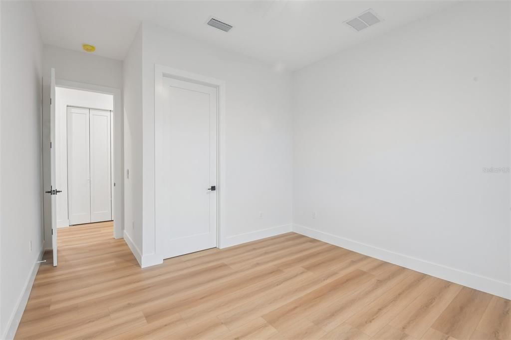 En Venta: $1,875,000 (5 camas, 3 baños, 3310 Pies cuadrados)