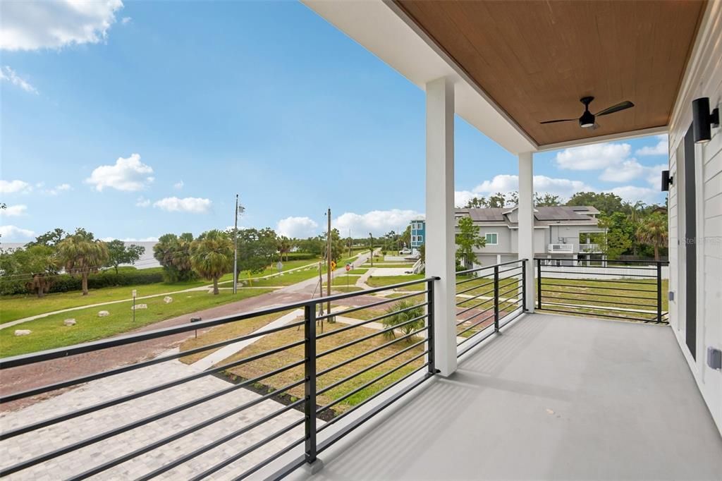 En Venta: $1,875,000 (5 camas, 3 baños, 3310 Pies cuadrados)