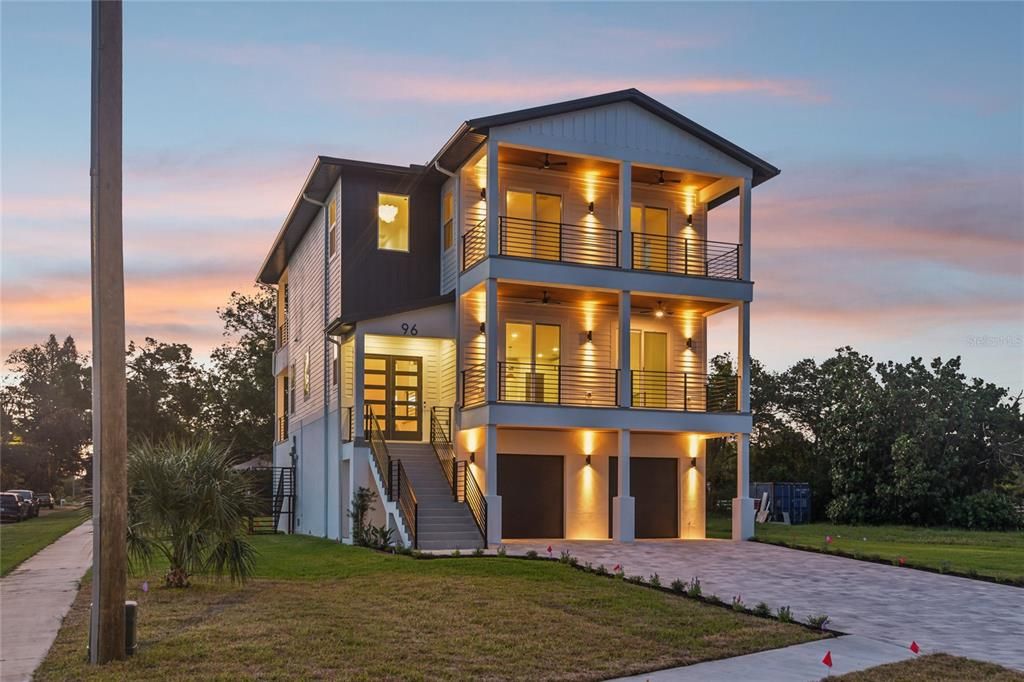 En Venta: $1,875,000 (5 camas, 3 baños, 3310 Pies cuadrados)