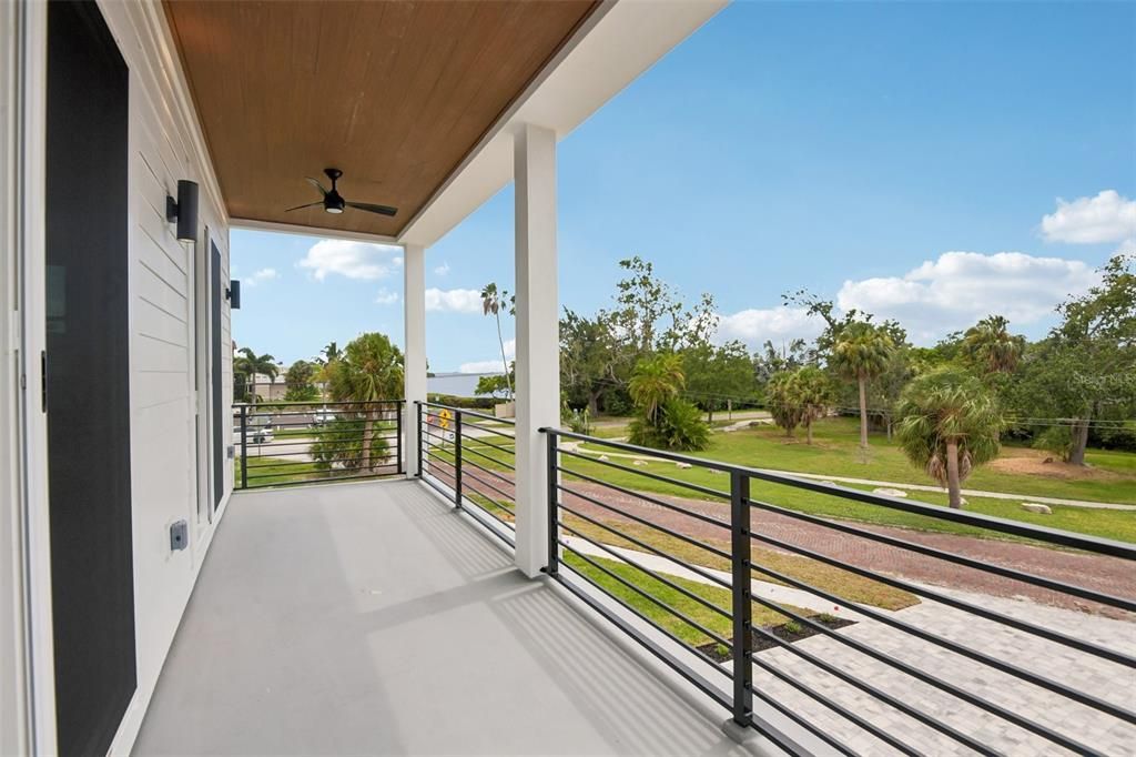 En Venta: $1,875,000 (5 camas, 3 baños, 3310 Pies cuadrados)