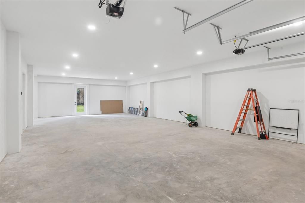 En Venta: $1,875,000 (5 camas, 3 baños, 3310 Pies cuadrados)