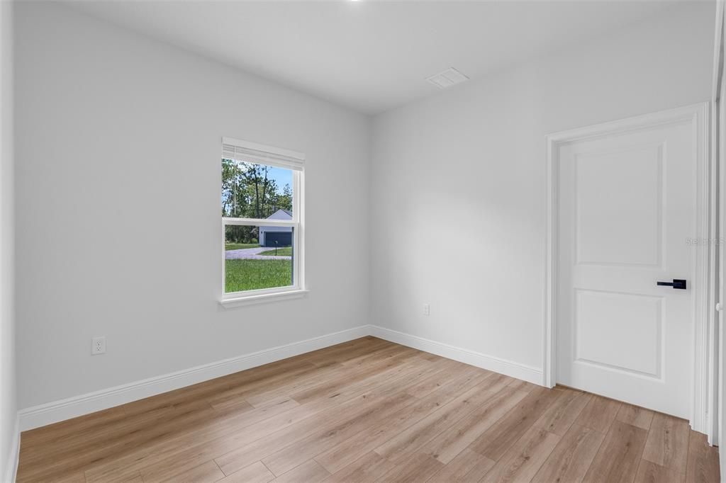 En Venta: $319,000 (4 camas, 3 baños, 1865 Pies cuadrados)