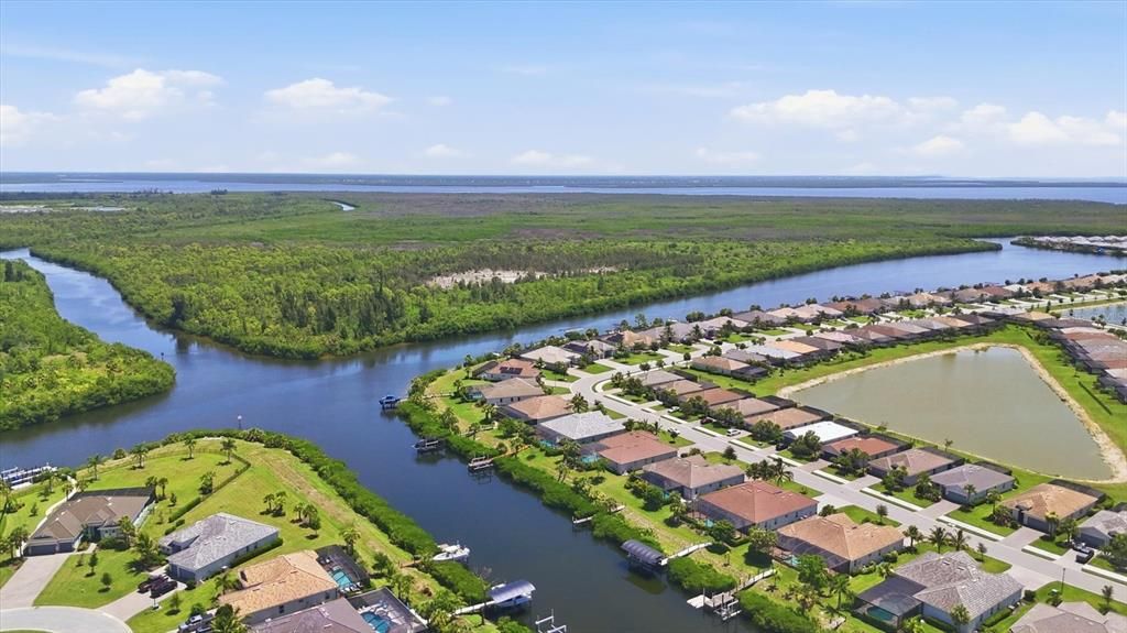 На продажу: $849,000 (4 спален, 2 ванн, 2349 Квадратных фут)