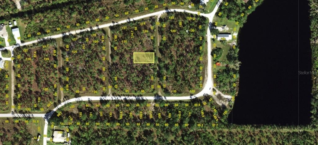 На продажу: $9,999 (0.17 acres)