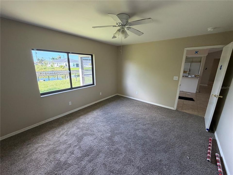Active With Contract: $139,900 (3 beds, 2 baths, 1502 Square Feet)
