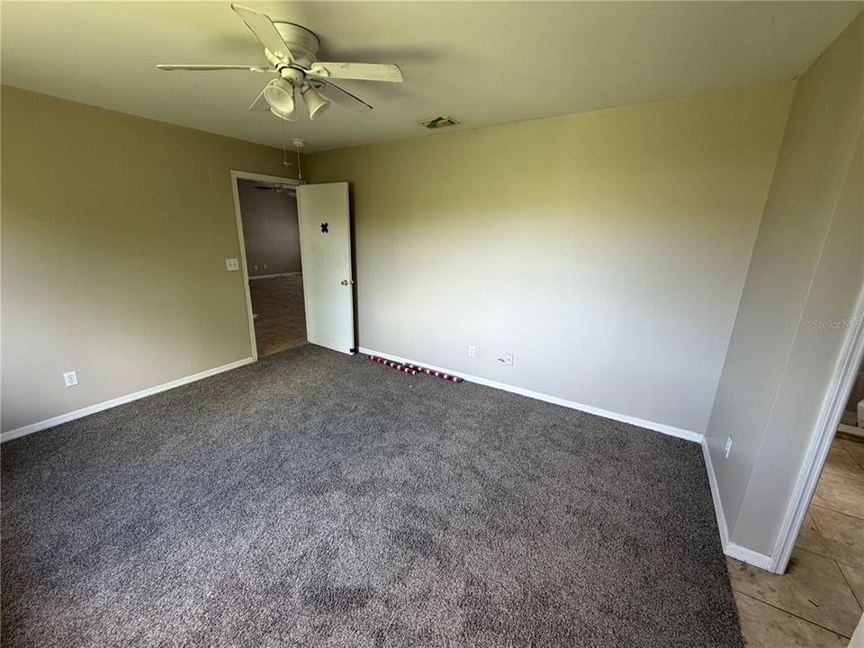 Active With Contract: $139,900 (3 beds, 2 baths, 1502 Square Feet)
