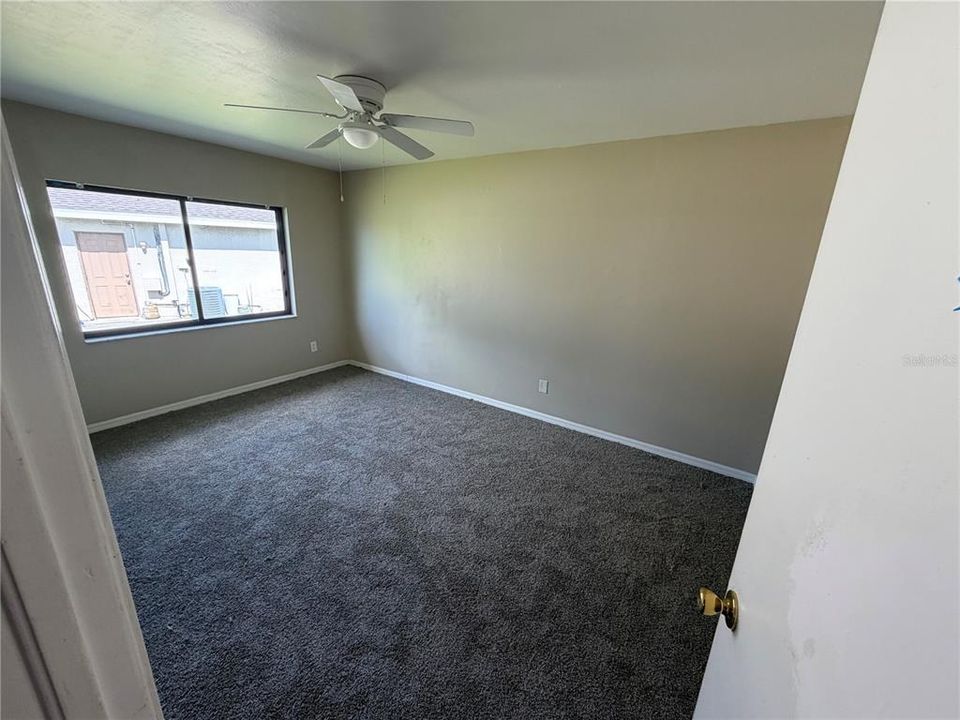 Active With Contract: $139,900 (3 beds, 2 baths, 1502 Square Feet)