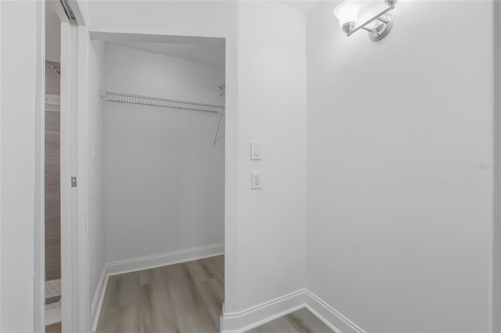 En Renta: $1,800 (2 camas, 1 baños, 1087 Pies cuadrados)