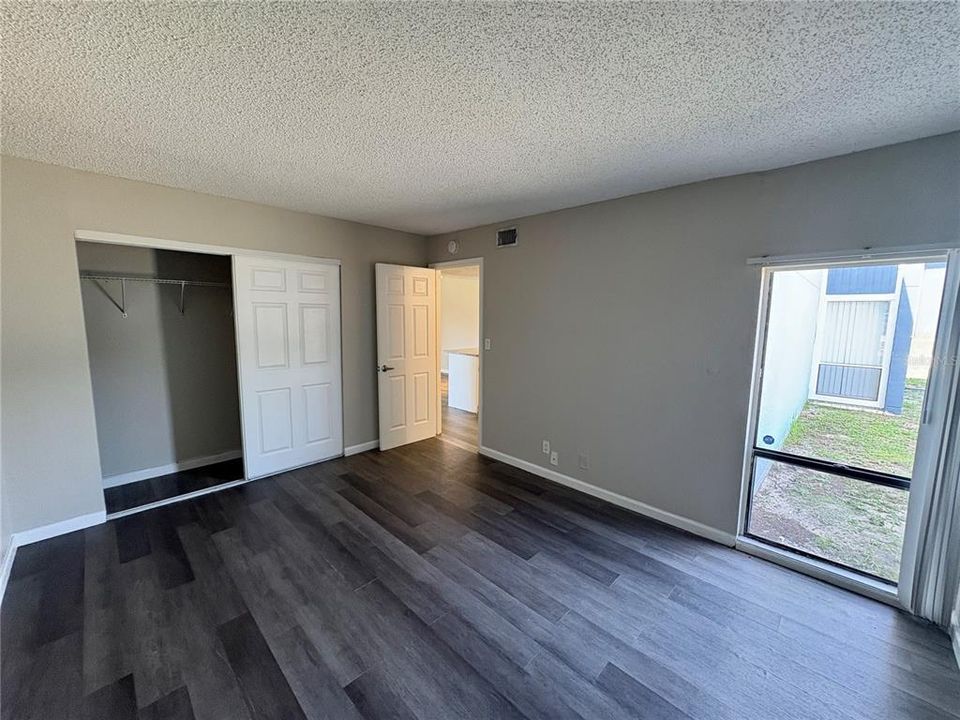 For Rent: $1,325 (1 beds, 1 baths, 650 Square Feet)