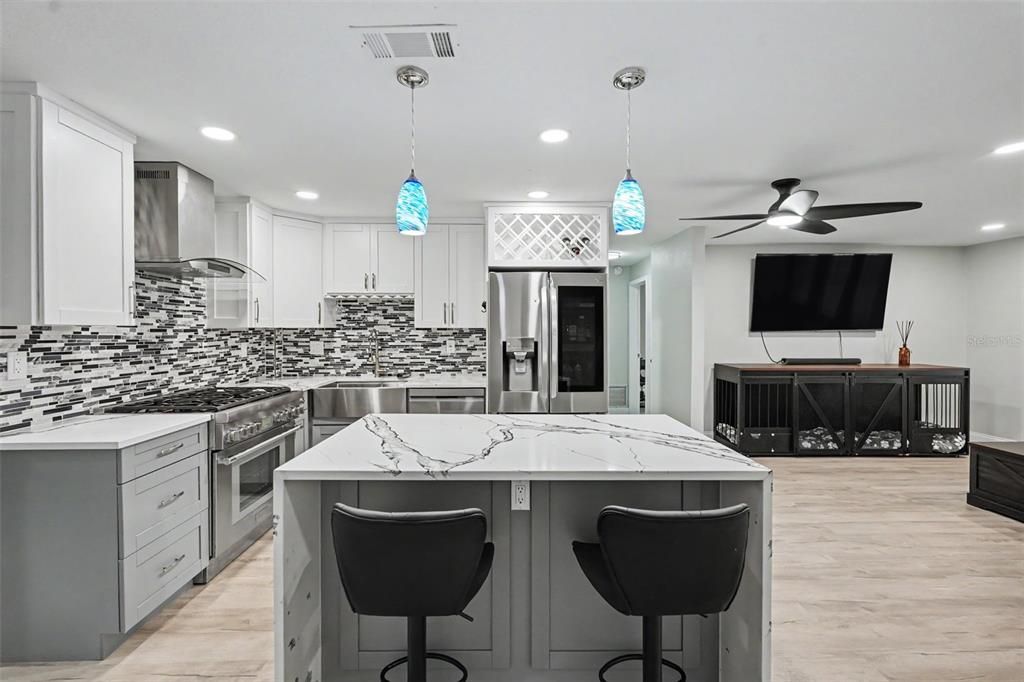 En Venta: $585,000 (3 camas, 2 baños, 1647 Pies cuadrados)