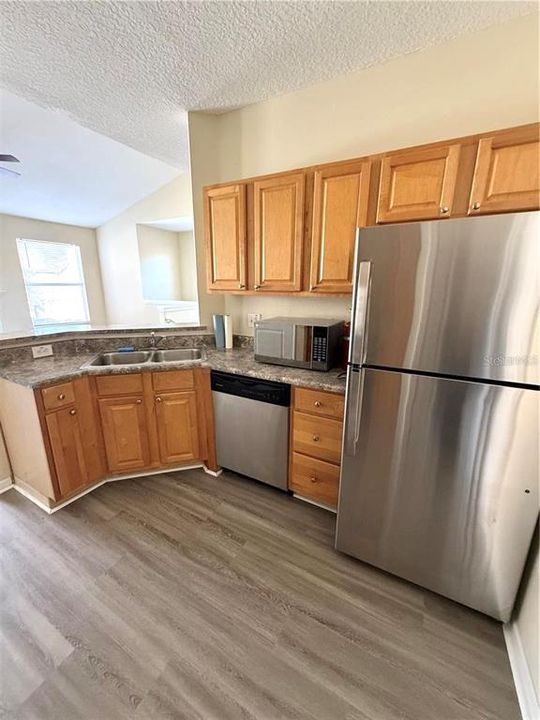 For Rent: $2,000 (2 beds, 2 baths, 1175 Square Feet)