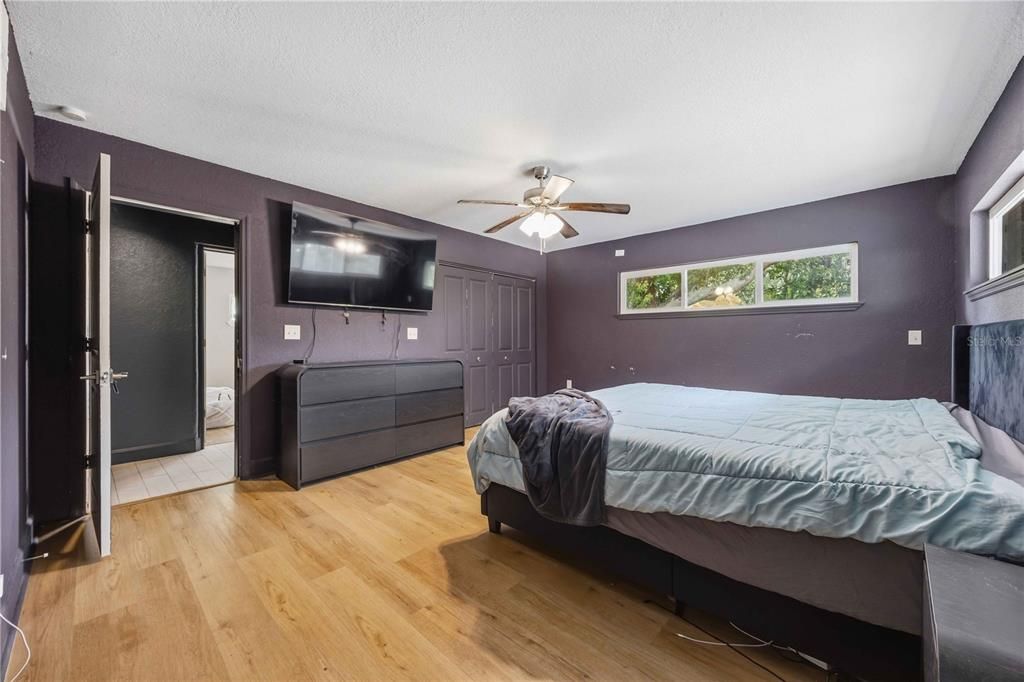 En Venta: $479,000 (3 camas, 2 baños, 2418 Pies cuadrados)