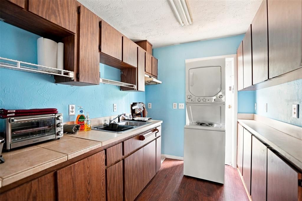 На продажу: $495,000 (5 спален, 3 ванн, 2691 Квадратных фут)