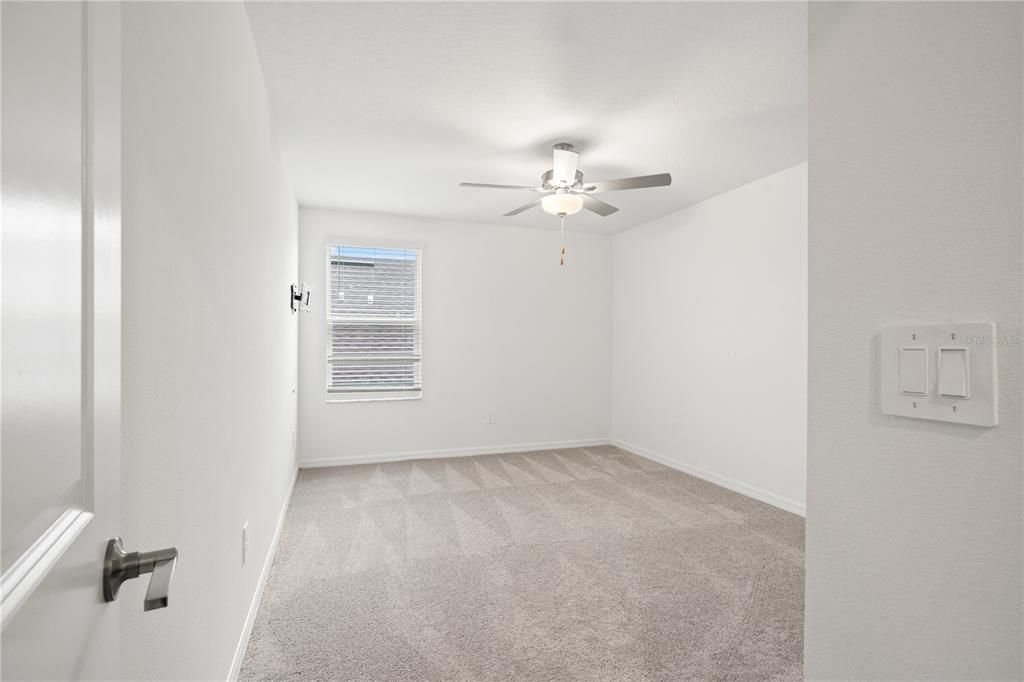 En Venta: $489,000 (6 camas, 3 baños, 3326 Pies cuadrados)