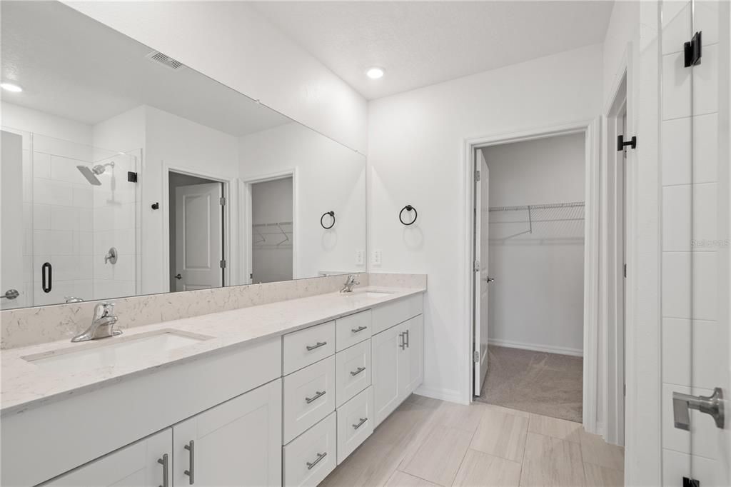 En Venta: $489,000 (6 camas, 3 baños, 3326 Pies cuadrados)
