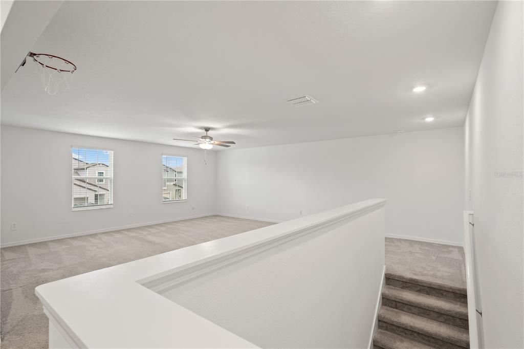 En Venta: $489,000 (6 camas, 3 baños, 3326 Pies cuadrados)
