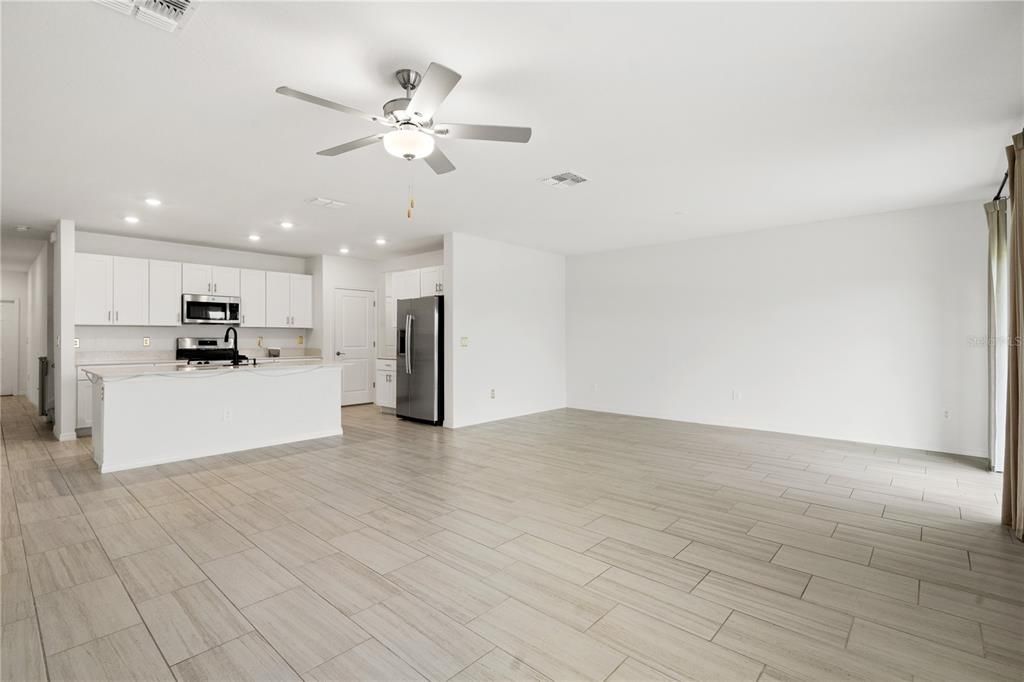 En Venta: $489,000 (6 camas, 3 baños, 3326 Pies cuadrados)