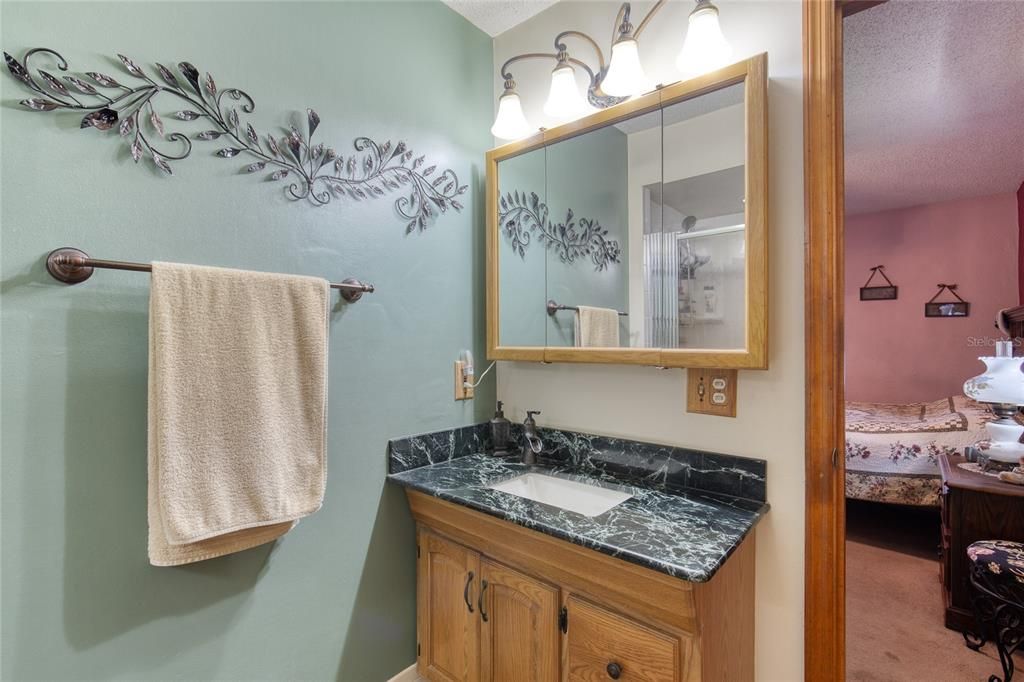 For Sale: $325,000 (3 beds, 2 baths, 1429 Square Feet)