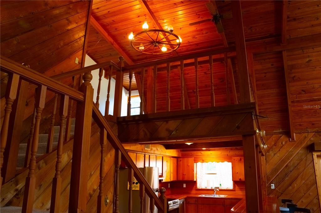 На продажу: $395,000 (4 спален, 3 ванн, 2401 Квадратных фут)