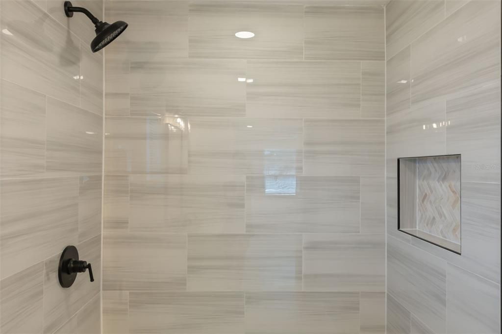 : $399,999 (4 camas, 2 baños, 1758 Pies cuadrados)